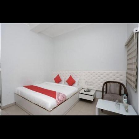 Hotel Valentine Muzaffarnagar Zewnętrze zdjęcie